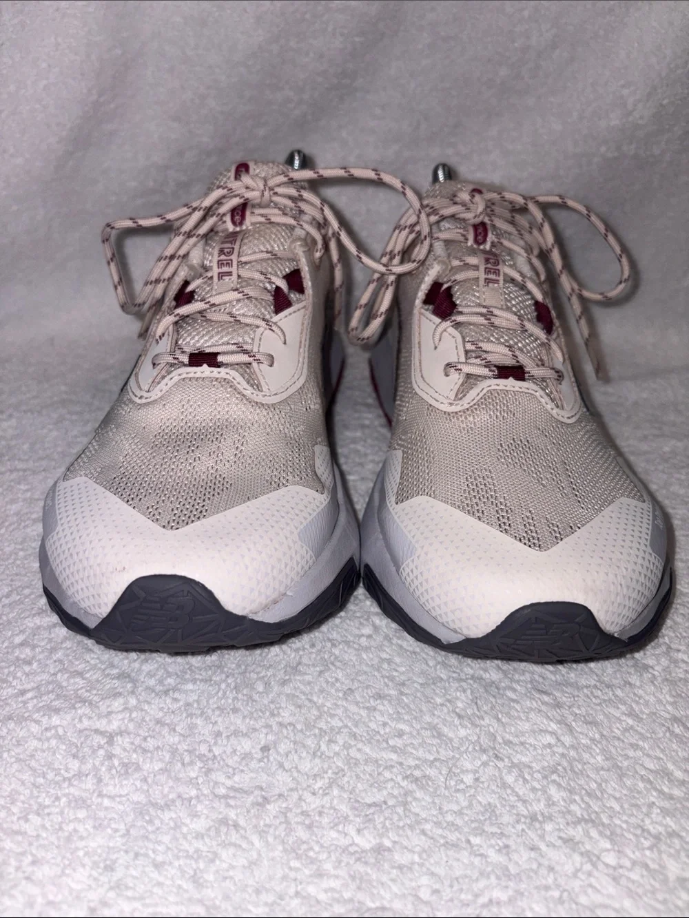 New Balance dynasoft nitrel Women's Light Beige and Maroon Trail Sneakers 11
